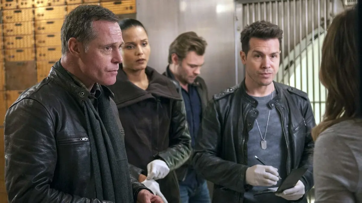 Chicago Police Department S01E11 Les infiltrées