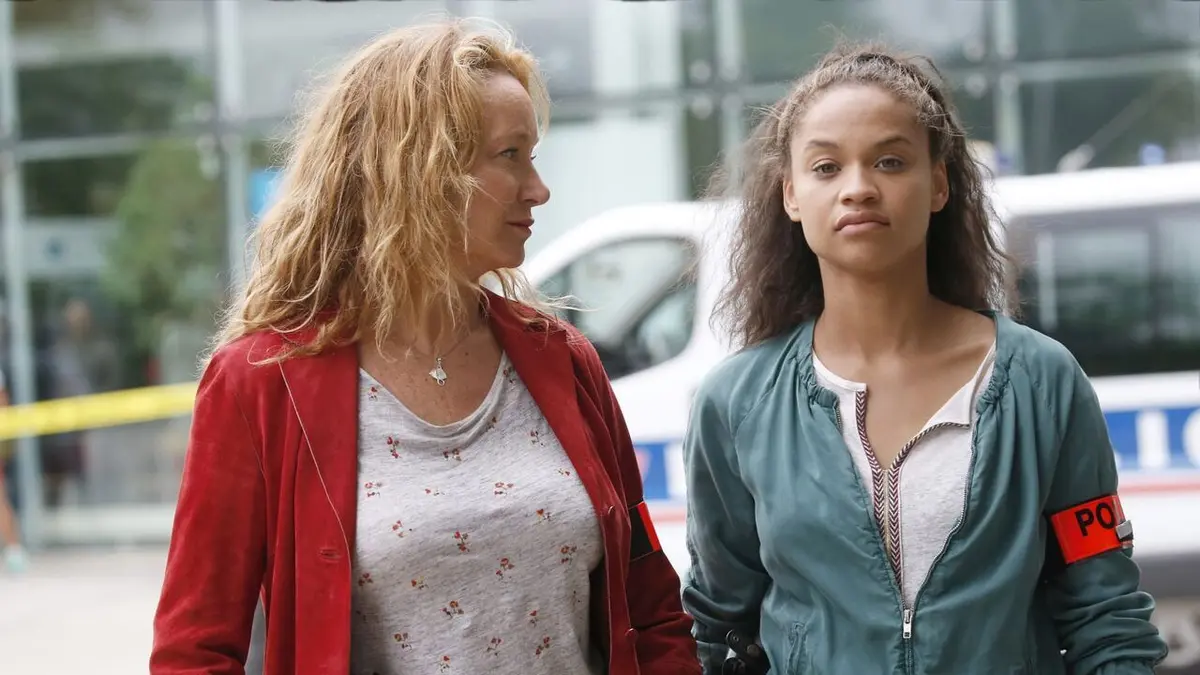 Crimes parfaits S02E01 Marché de dupes