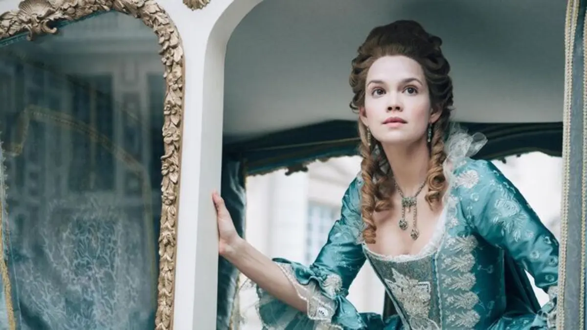 Marie-Antoinette S01E01 La gifle