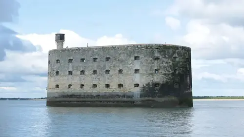 Meurtres à Fort Boyard pour le 100eme épisode de la série sur France 3