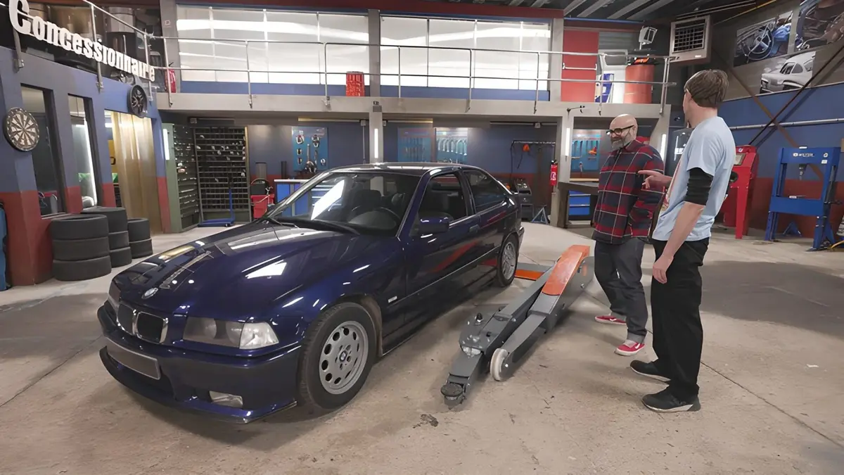 Wheeler Dealers France BMW 323ti Compact